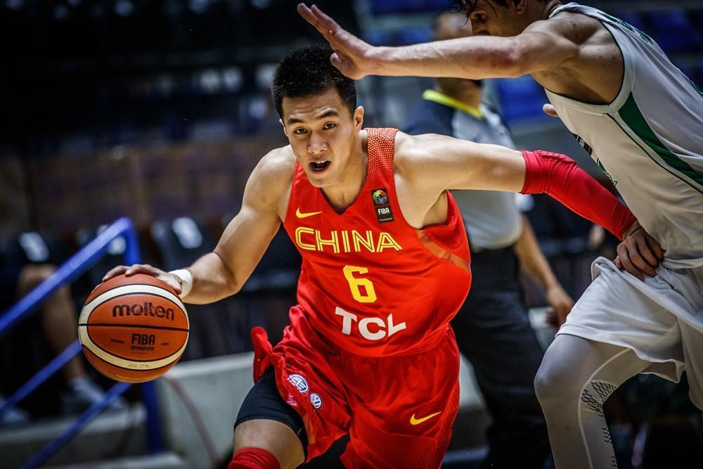  拉齐奥定位球战术发威，因莫比莱头球破门定胜局  